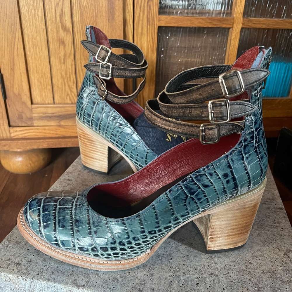 Freebird Randi Turquoise Size 11